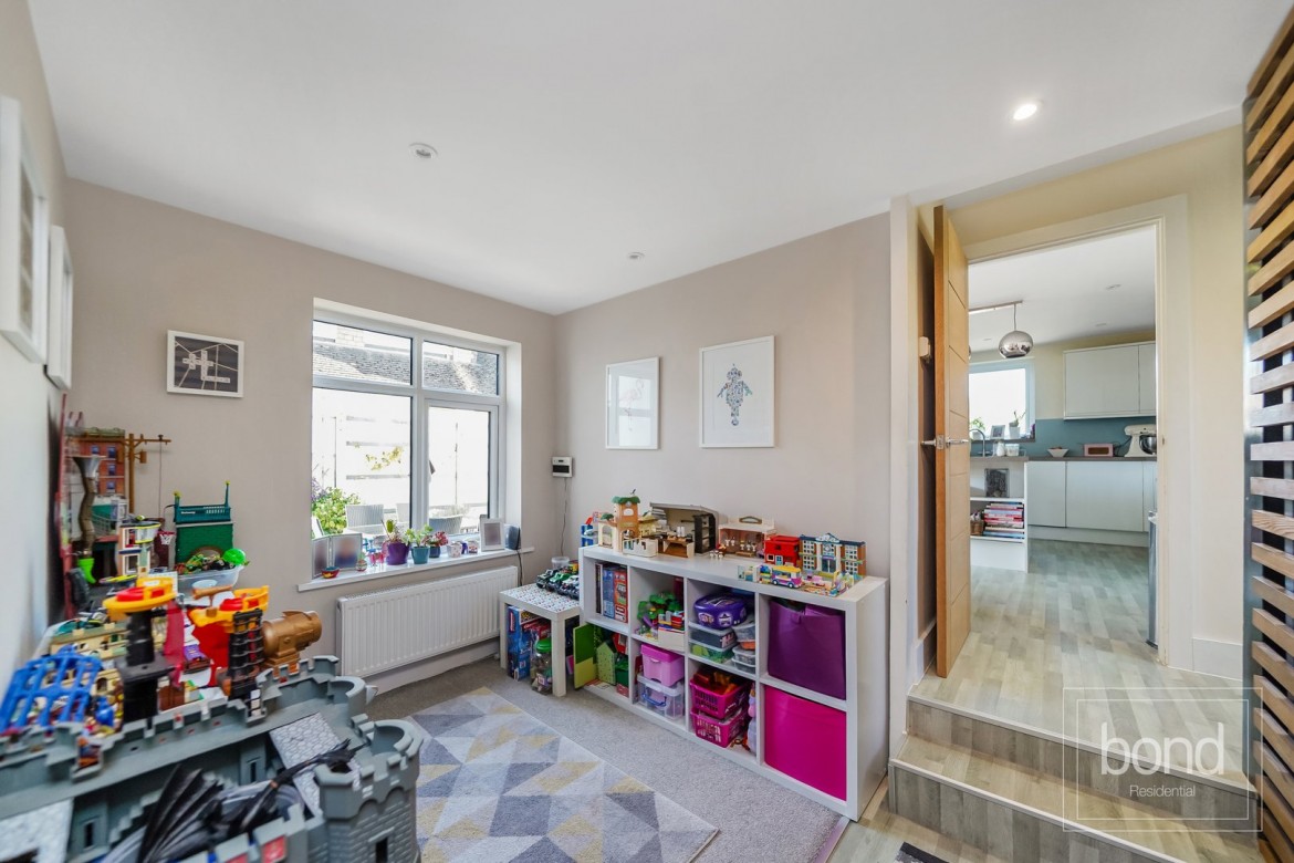Images for Chignal Road, Chelmsford, Essex EAID:3363689002 BID:1388407