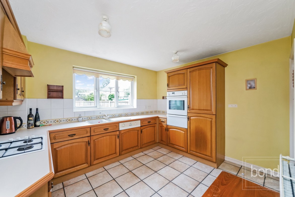 Images for Ridgewell Avenue, Chelmsford, Essex EAID:3363689002 BID:1388407