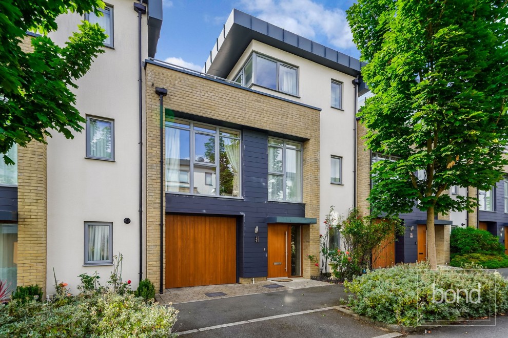 Springfield, Chelmsford, Essex - EAID:3363689002, BID:1388407