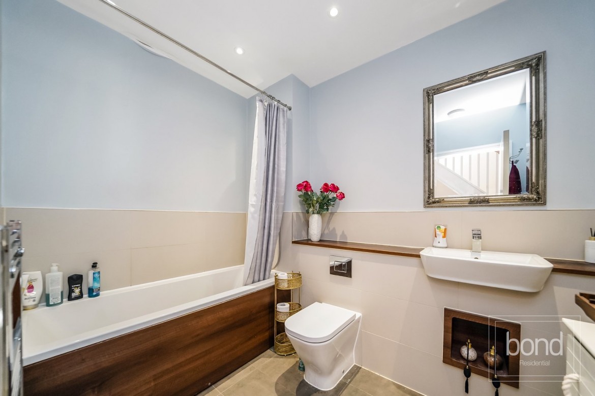 Images for Springfield, Chelmsford, Essex EAID:3363689002 BID:1388407