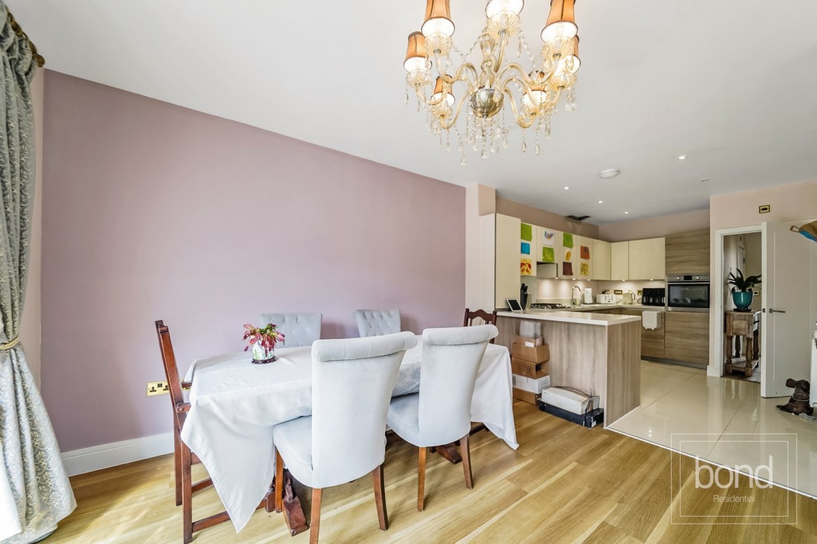 Images for Springfield, Chelmsford, Essex EAID:3363689002 BID:1388407