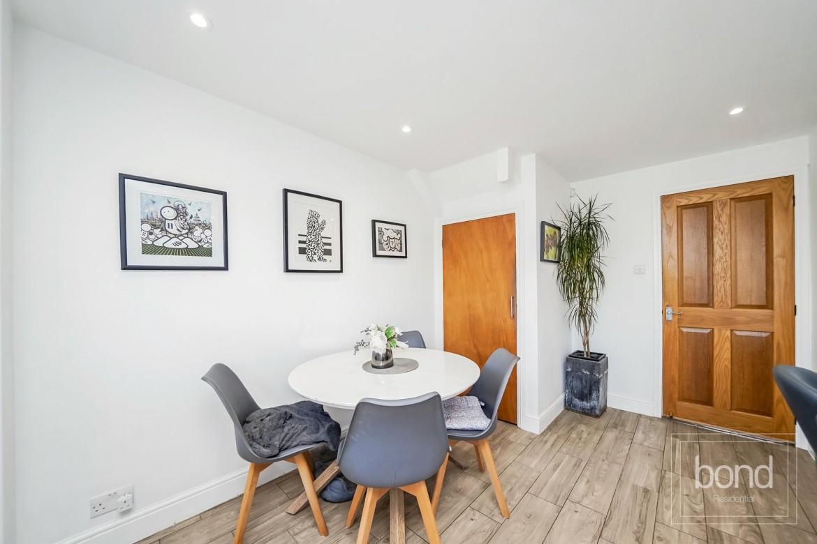 Images for Tile Kiln, Chelmsford, Essex EAID:3363689002 BID:1388407