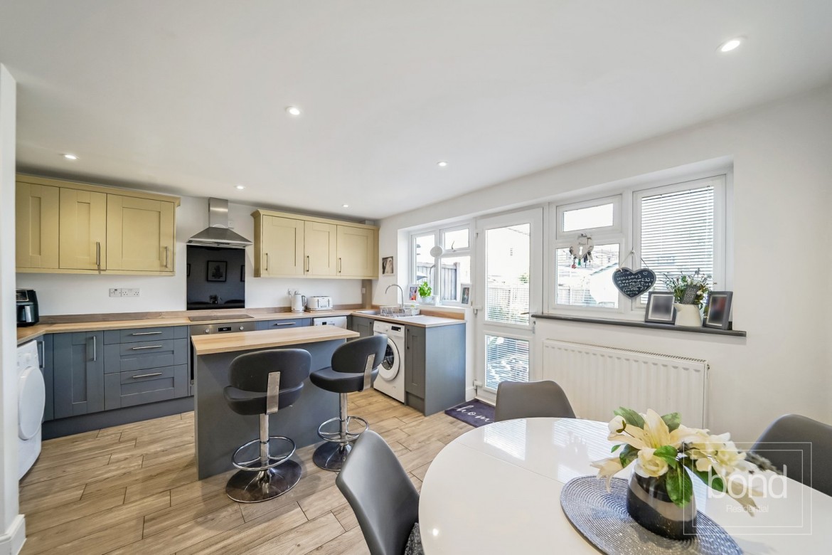 Images for Tile Kiln, Chelmsford, Essex EAID:3363689002 BID:1388407