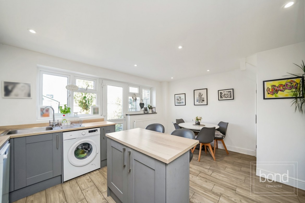 Images for Tile Kiln, Chelmsford, Essex EAID:3363689002 BID:1388407