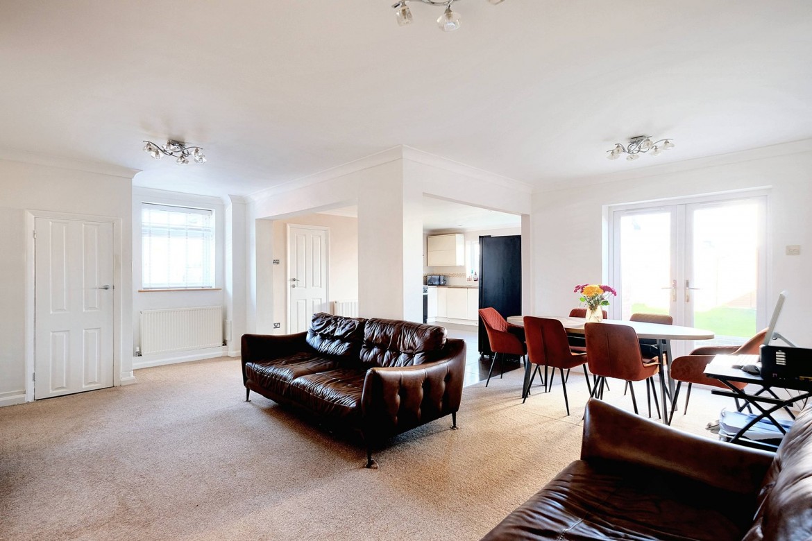Images for Broomfield, Chelmsford, Essex EAID:3363689002 BID:1388407