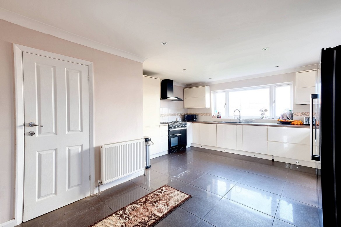 Images for Broomfield, Chelmsford, Essex EAID:3363689002 BID:1388407
