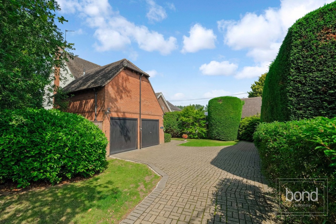 Images for Sandon, Chelmsford, Essex EAID:3363689002 BID:7608502