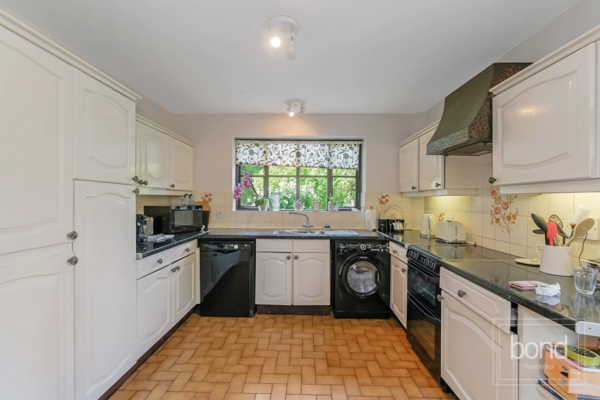 Images for Sandon, Chelmsford, Essex EAID:3363689002 BID:7608502