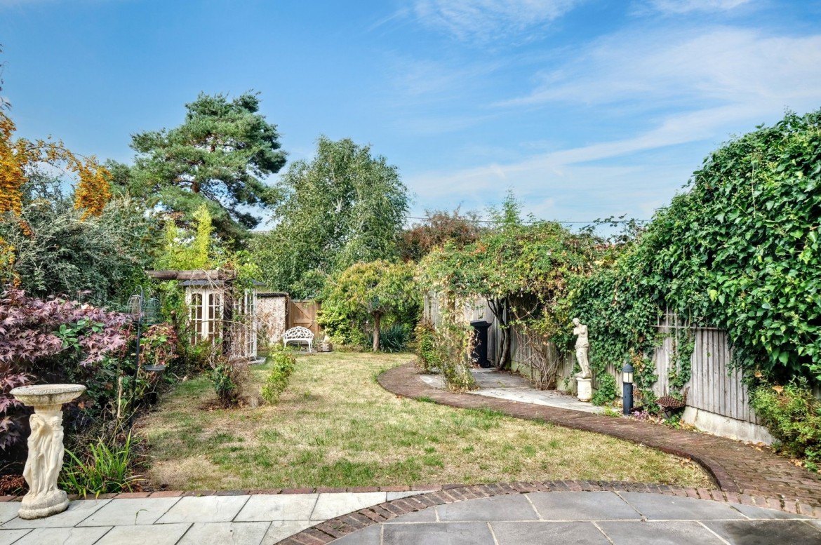 Images for Writtle, Chelmsford, Essex EAID:3363689002 BID:1388407