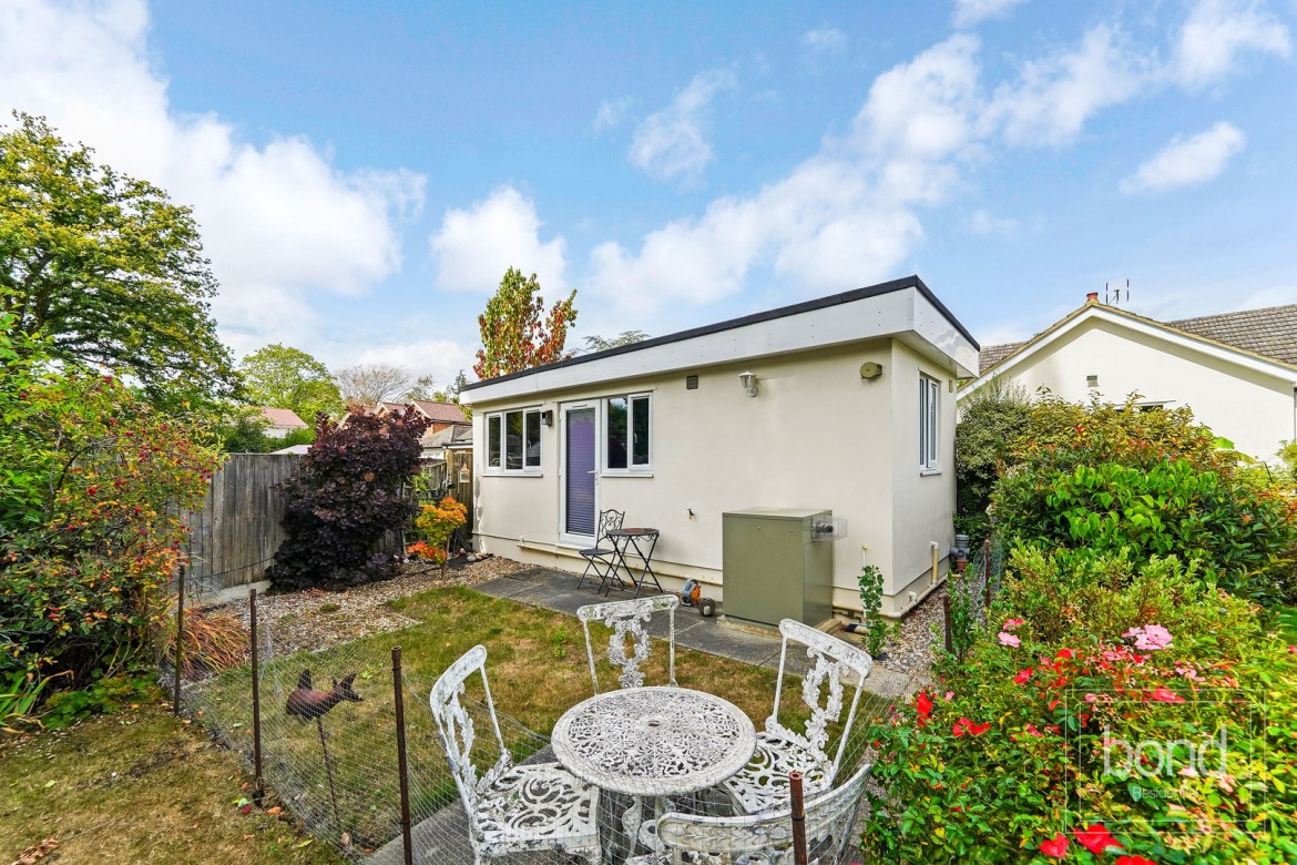 Images for Sandon, Chelmsford, Essex EAID:3363689002 BID:7608502