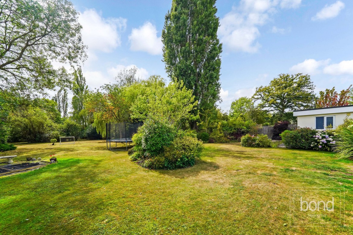 Images for Sandon, Chelmsford, Essex EAID:3363689002 BID:7608502