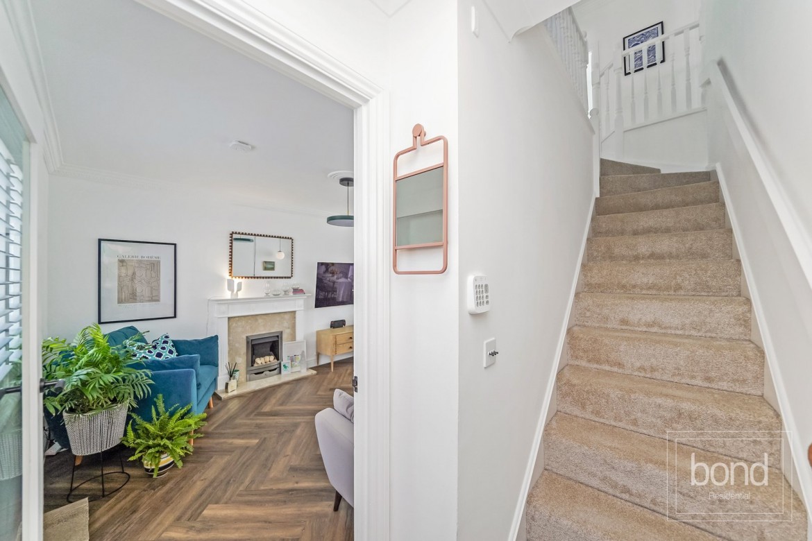 Images for Chancellor Park, Chelmsford, Essex EAID:3363689002 BID:1388407