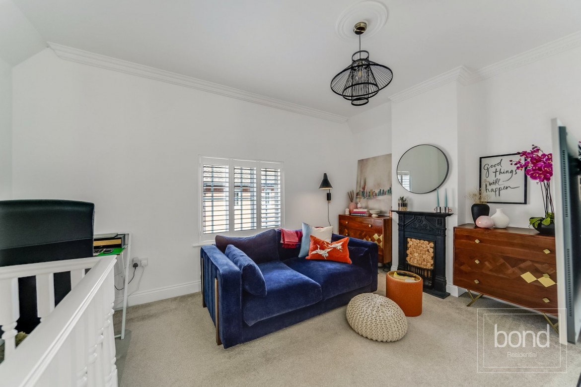 Images for Chancellor Park, Chelmsford, Essex EAID:3363689002 BID:1388407