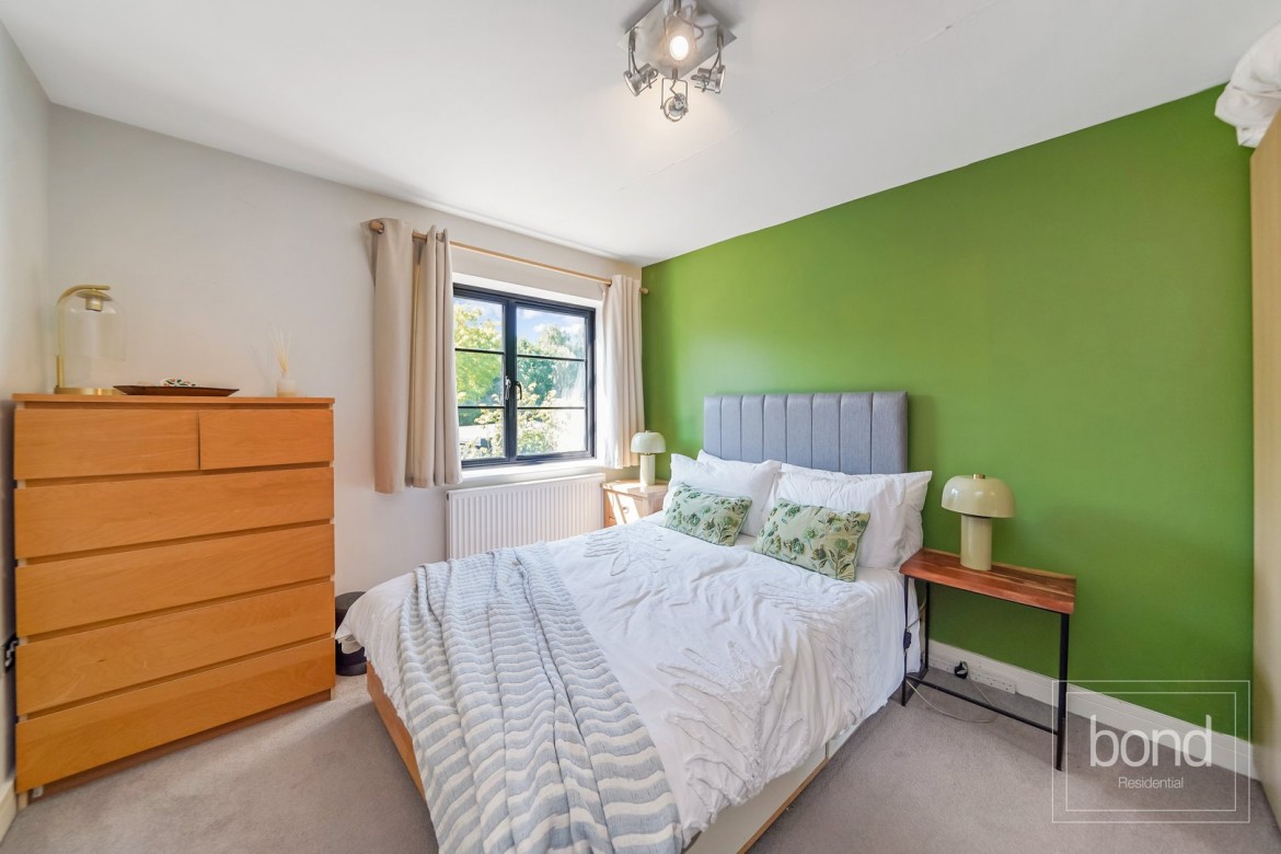 Images for Baddow Road, Chelmsford, Essex EAID:3363689002 BID:1388407