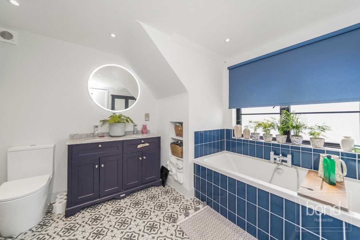 Images for Baddow Road, Chelmsford, Essex EAID:3363689002 BID:1388407