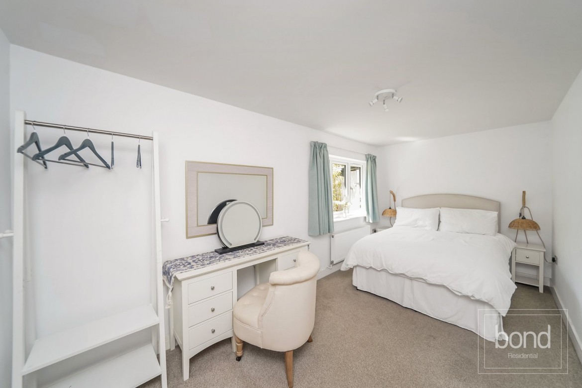 Images for Baddow Road, Chelmsford, Essex EAID:3363689002 BID:1388407