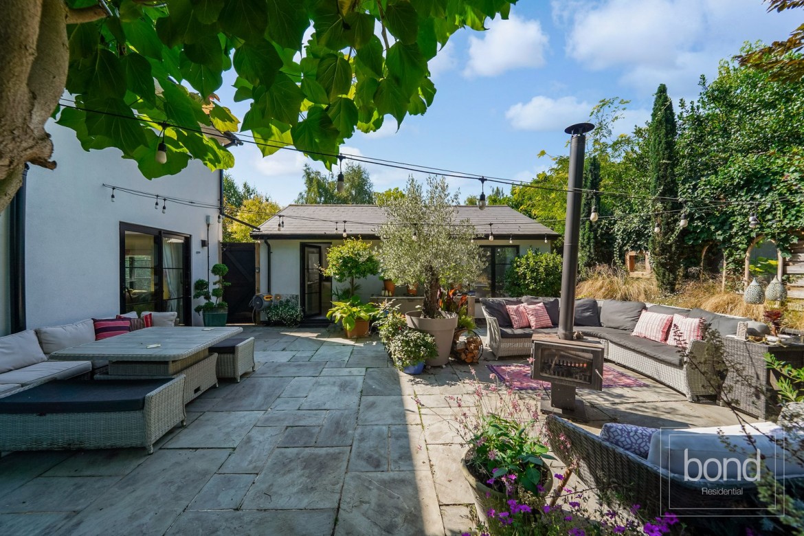Images for Baddow Road, Chelmsford, Essex EAID:3363689002 BID:1388407