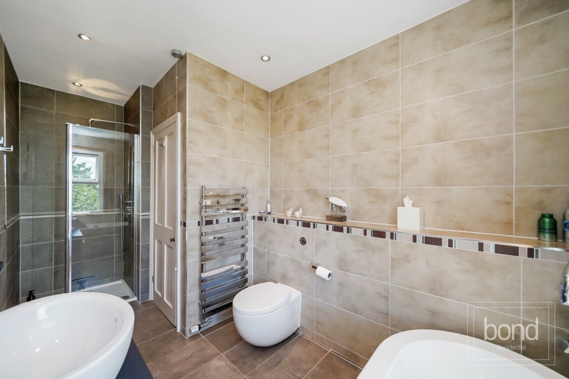 Images for South Primrose Hill, Chelmsford, Essex EAID:3363689002 BID:1388407