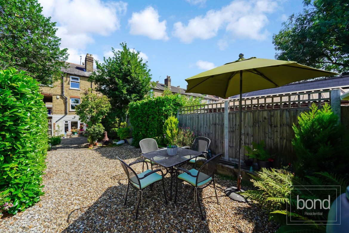 Images for South Primrose Hill, Chelmsford, Essex EAID:3363689002 BID:1388407