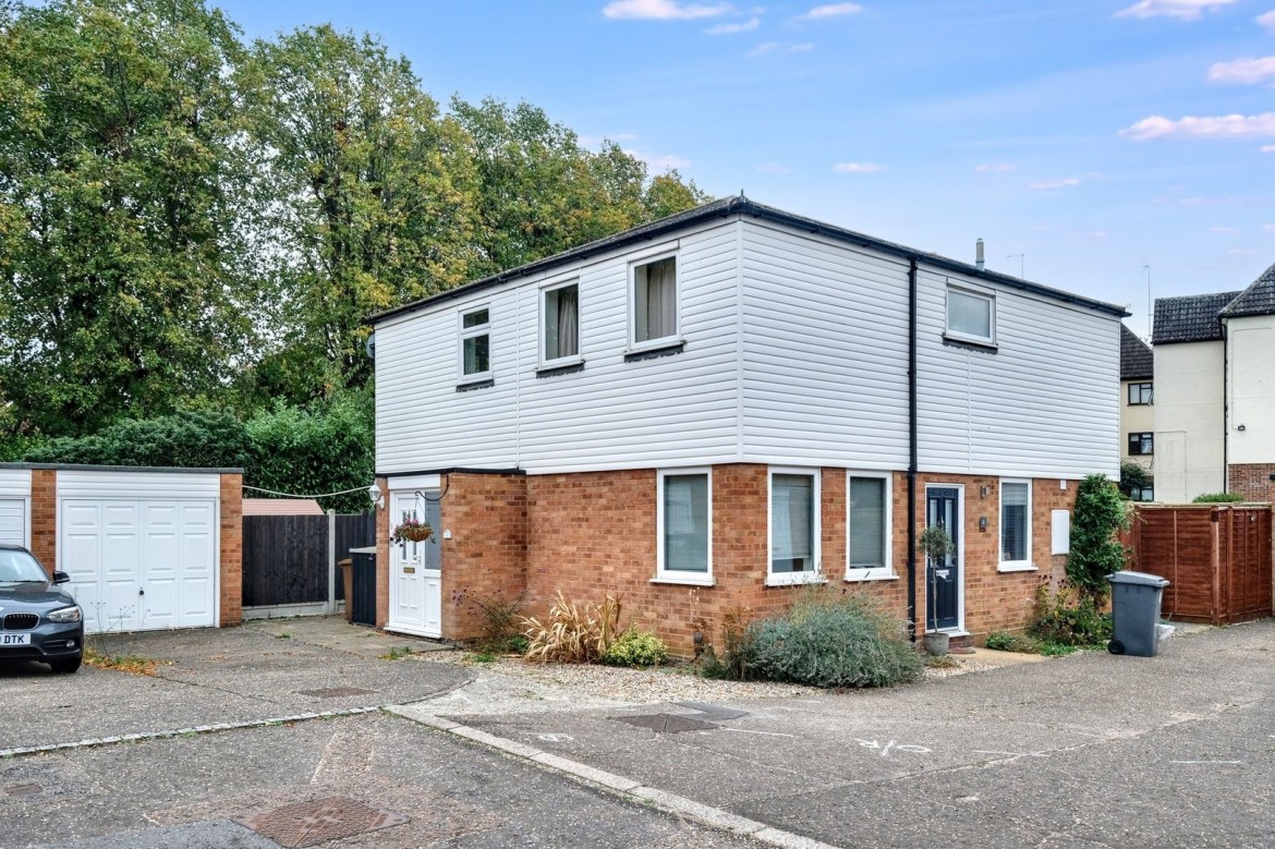 Images for Turkey Oaks, Chelmsford, Essex EAID:3363689002 BID:1388407