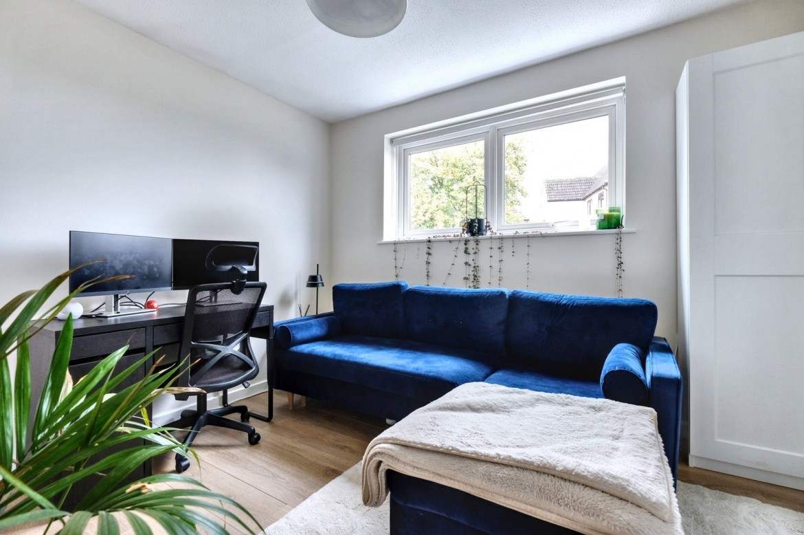 Images for Turkey Oaks, Chelmsford, Essex EAID:3363689002 BID:1388407