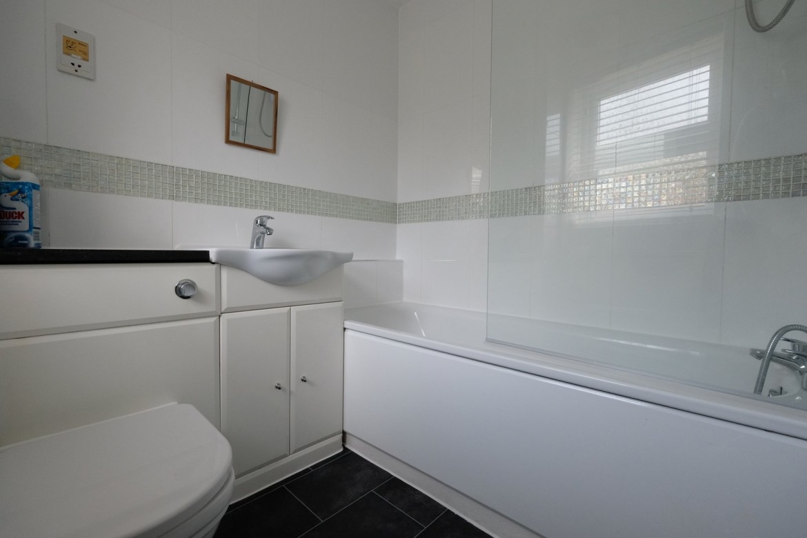 Images for Pollards Green, Chelmsford, Essex EAID:3363689002 BID:1388407