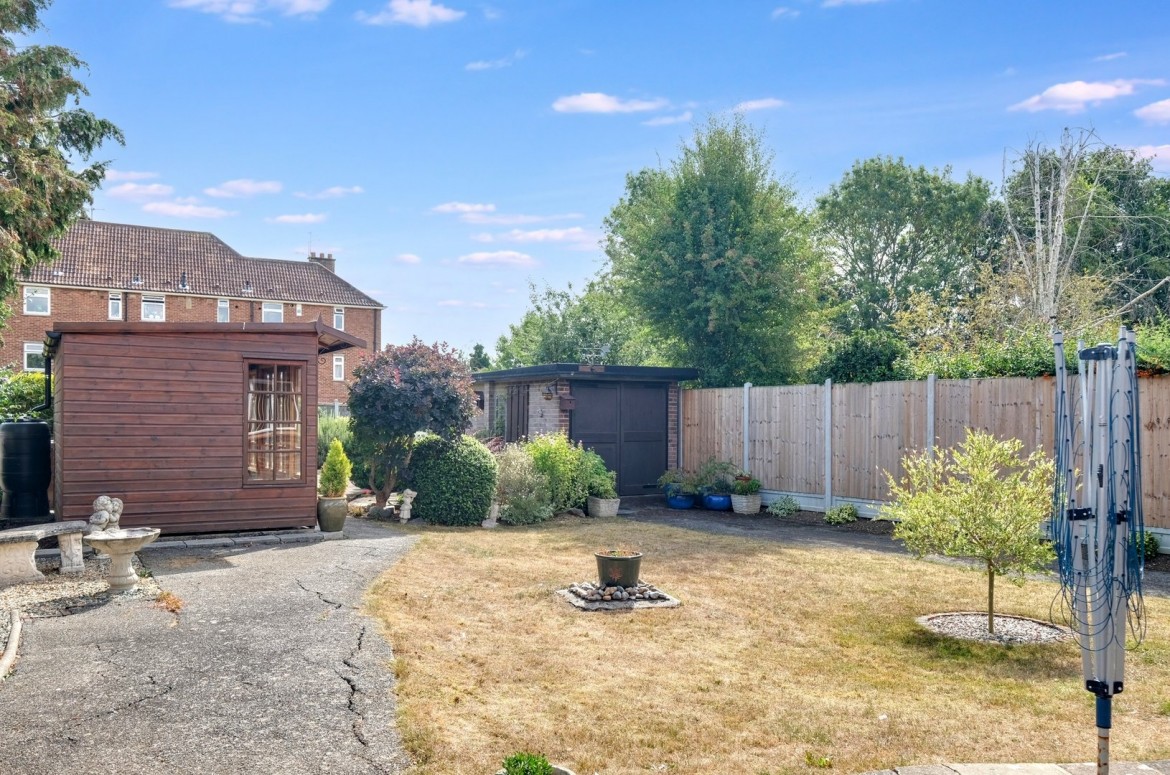 Images for Patching Hall Lane, Chelmsford, Essex EAID:3363689002 BID:1388407