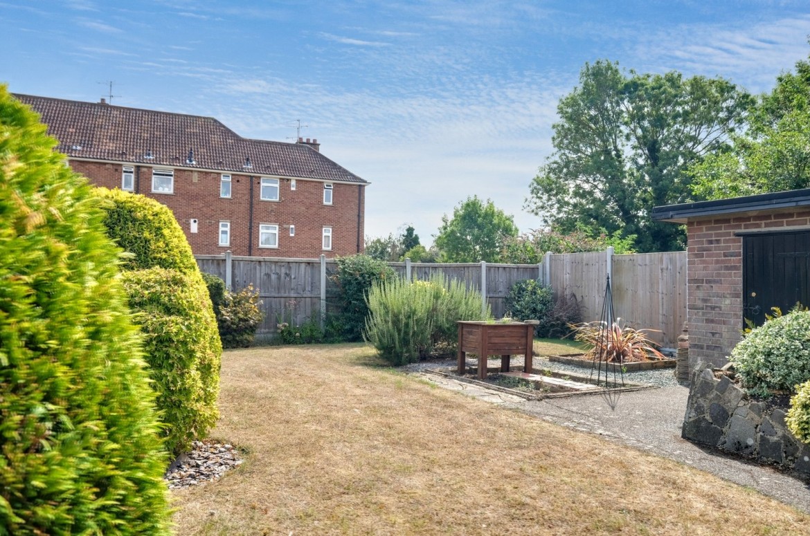 Images for Patching Hall Lane, Chelmsford, Essex EAID:3363689002 BID:1388407