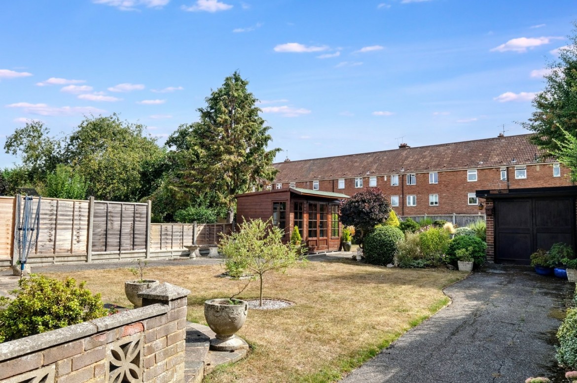 Images for Patching Hall Lane, Chelmsford, Essex EAID:3363689002 BID:1388407