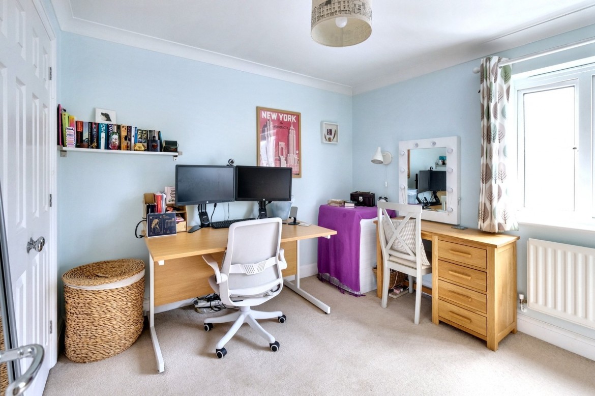 Images for Berwick Avenue, Chelmsford, Essex EAID:3363689002 BID:1388407