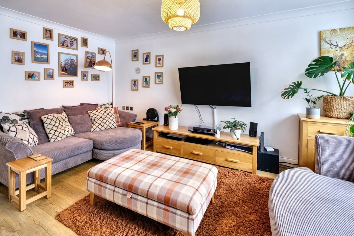 Images for Berwick Avenue, Chelmsford, Essex EAID:3363689002 BID:1388407