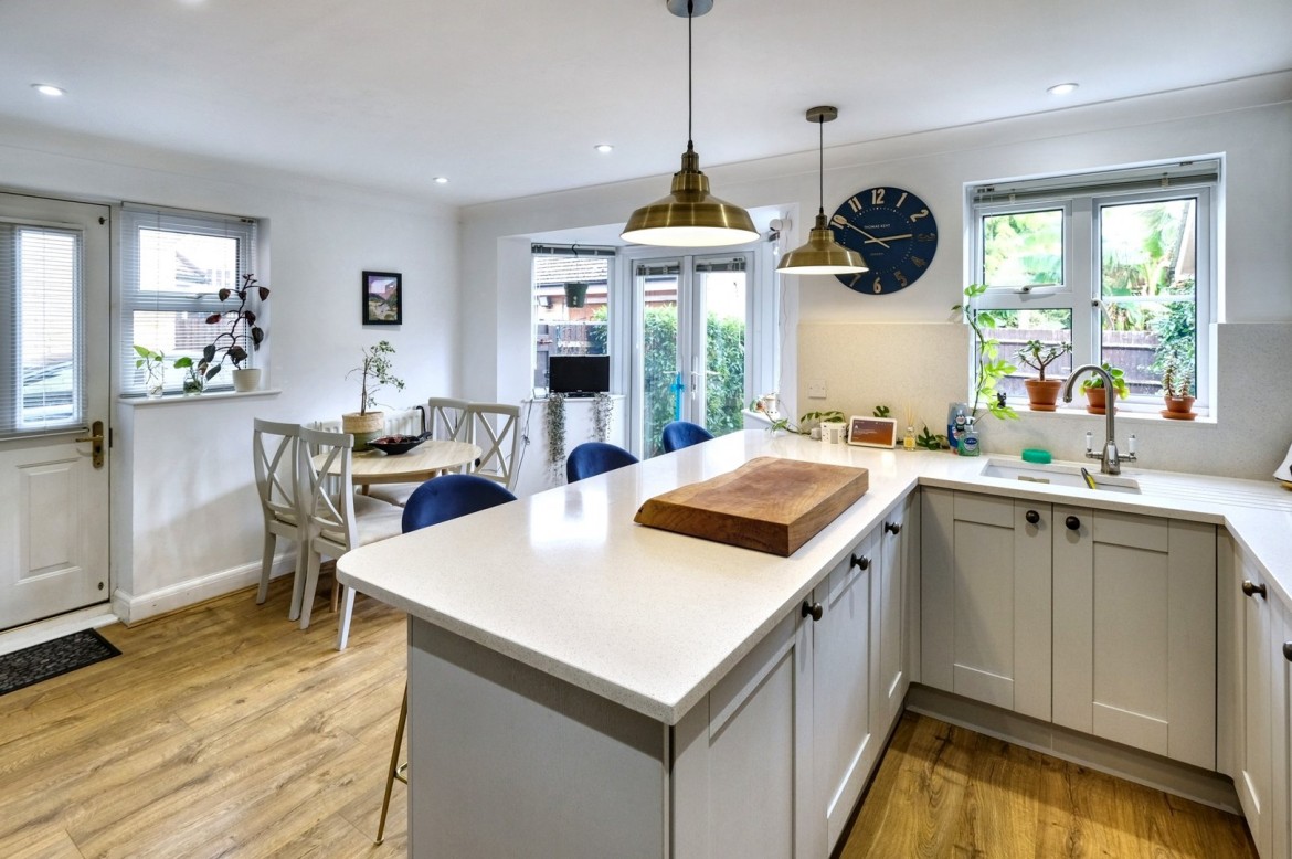 Images for Berwick Avenue, Chelmsford, Essex EAID:3363689002 BID:1388407