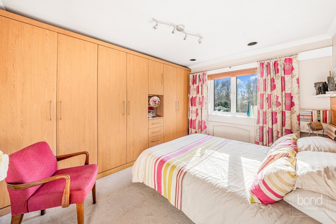 Images for Roxwell Avenue, Chelmsford, Essex EAID:3363689002 BID:1388407