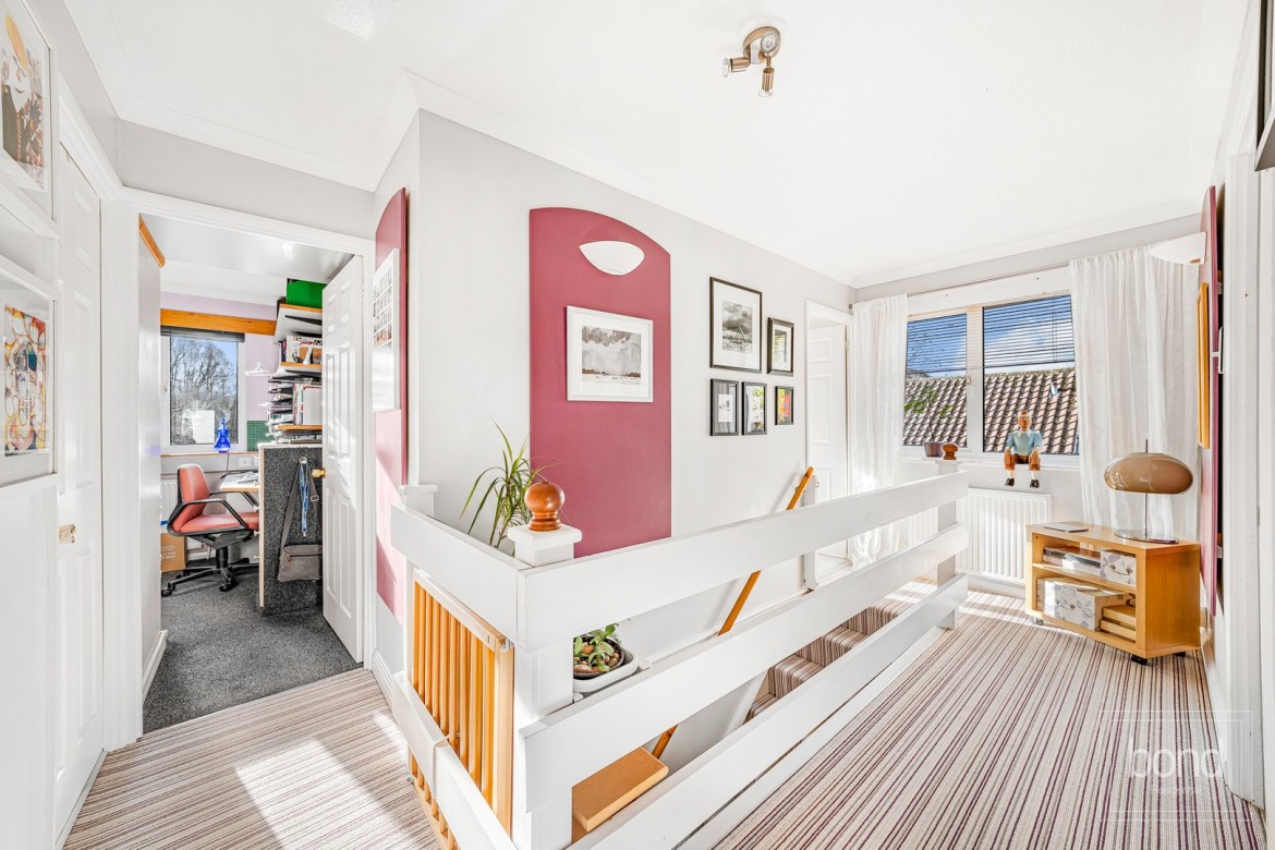 Images for Roxwell Avenue, Chelmsford, Essex EAID:3363689002 BID:1388407