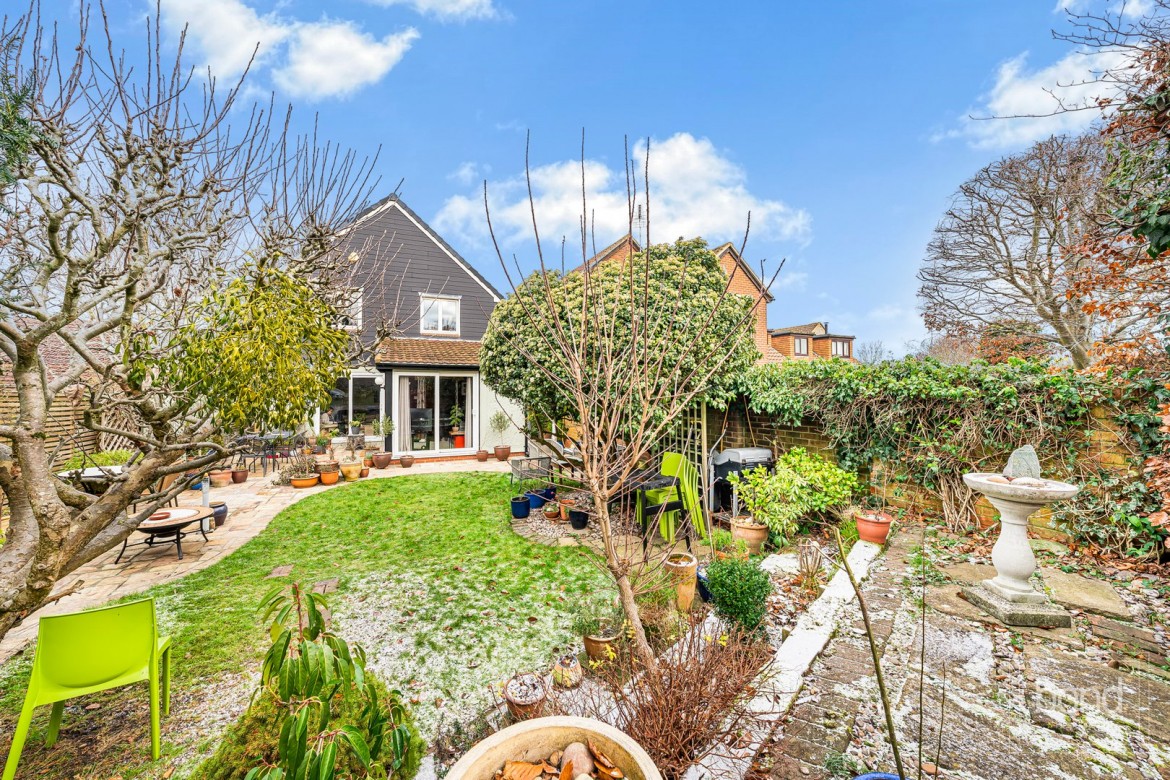 Images for Roxwell Avenue, Chelmsford, Essex EAID:3363689002 BID:1388407