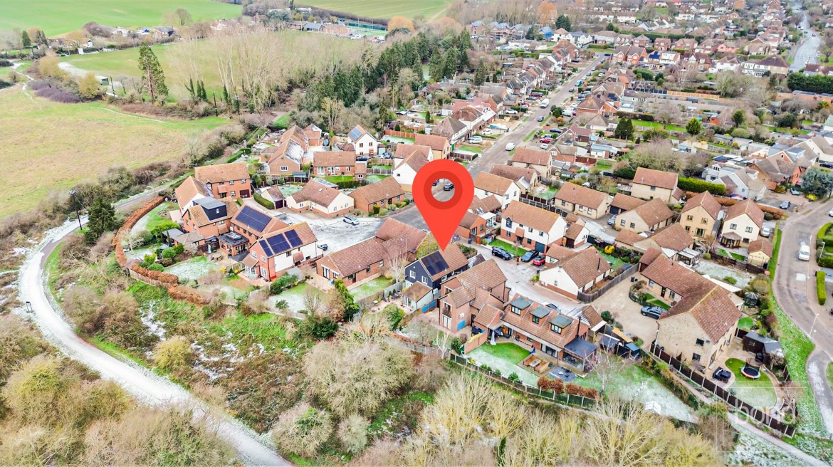 Images for Roxwell Avenue, Chelmsford, Essex EAID:3363689002 BID:1388407