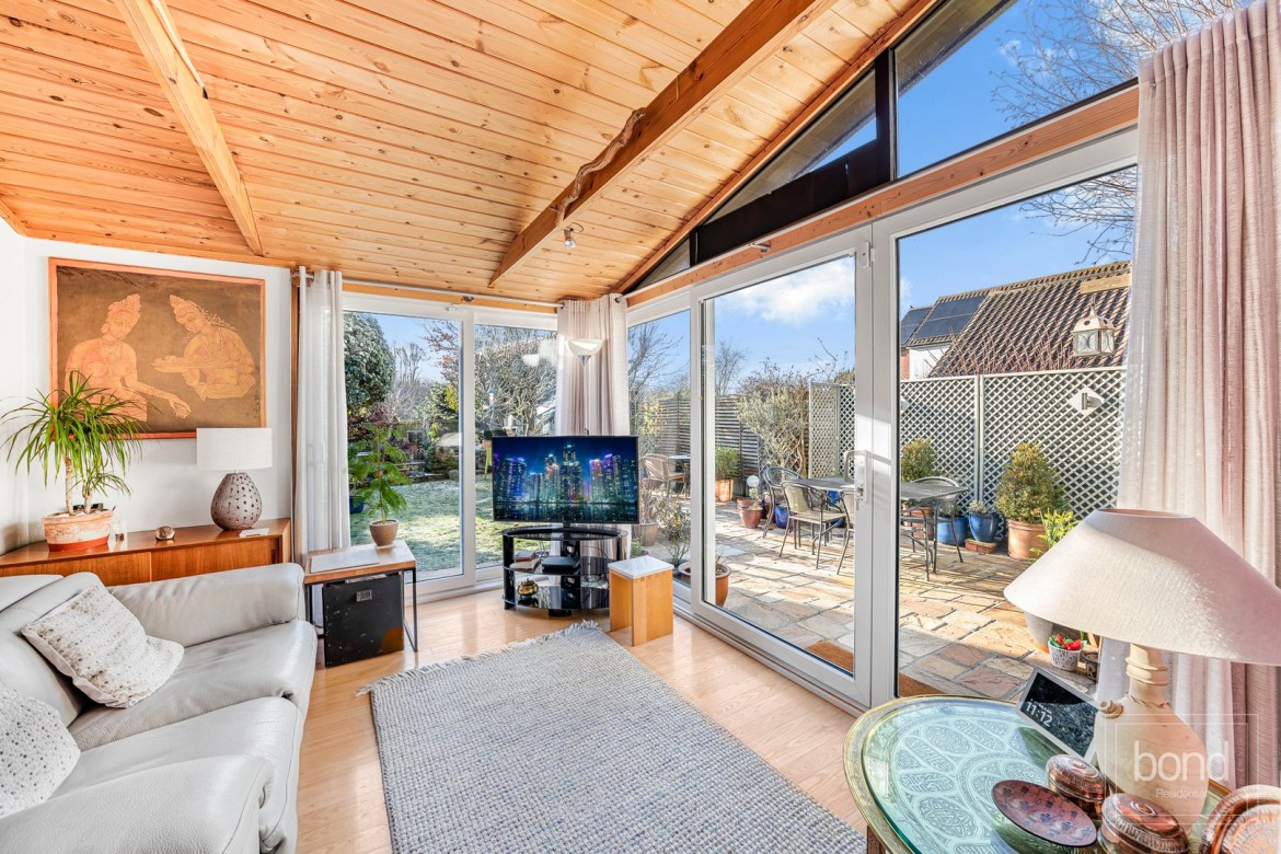 Images for Roxwell Avenue, Chelmsford, Essex EAID:3363689002 BID:1388407