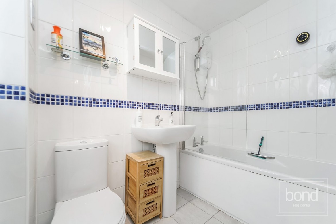 Images for Springfield, Chelmsford, Essex EAID:3363689002 BID:1388407