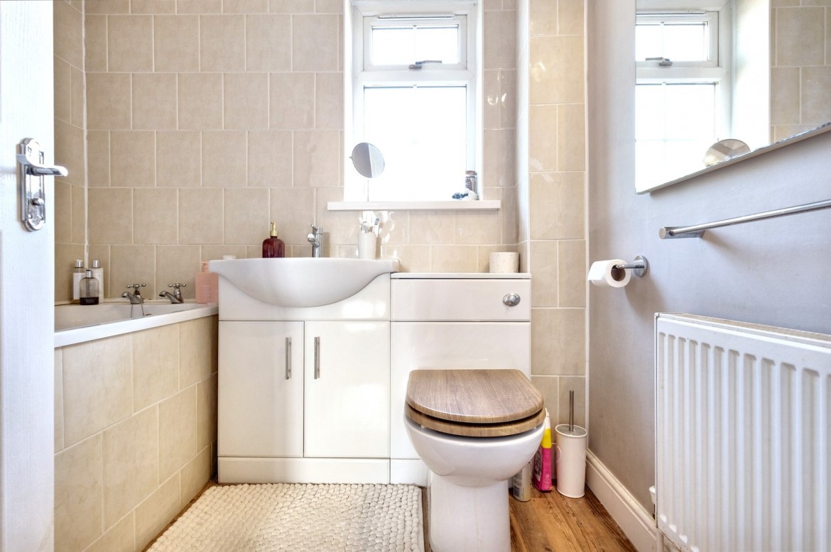 Images for Chelmer Village, Chelmsford, Essex EAID:3363689002 BID:1388407