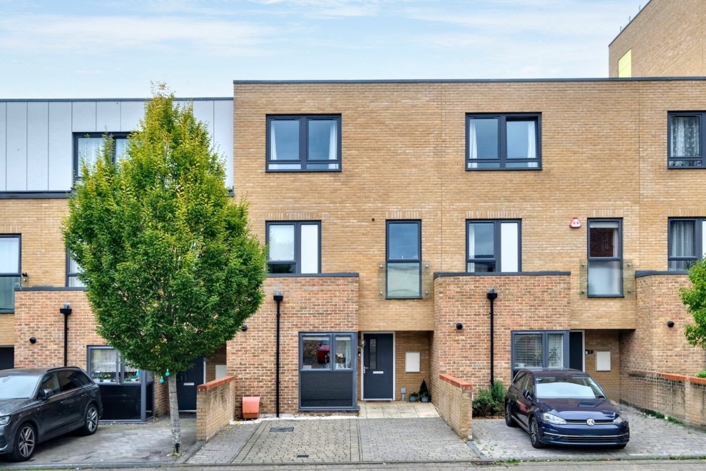 Dunn Side, Chelmsford, Essex - EAID:3363689002, BID:1388407