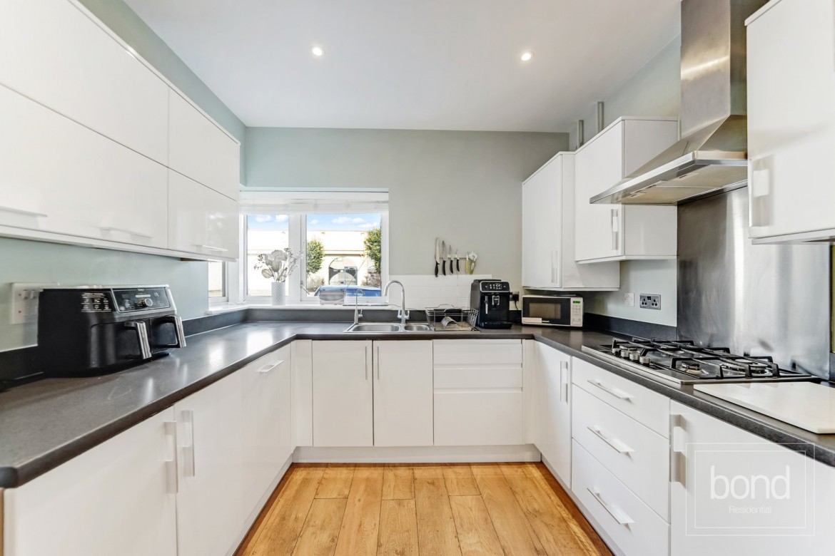 Images for Dunn Side, Chelmsford, Essex EAID:3363689002 BID:1388407