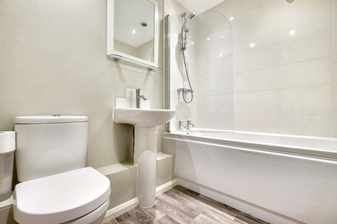 Images for Chelmer Village, Chelmsford, Essex EAID:3363689002 BID:1388407