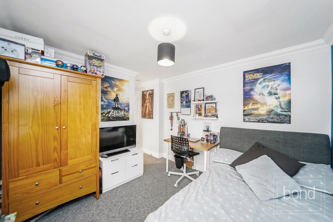 Images for Chancellor Park, Chelmsford, Essex EAID:3363689002 BID:1388407