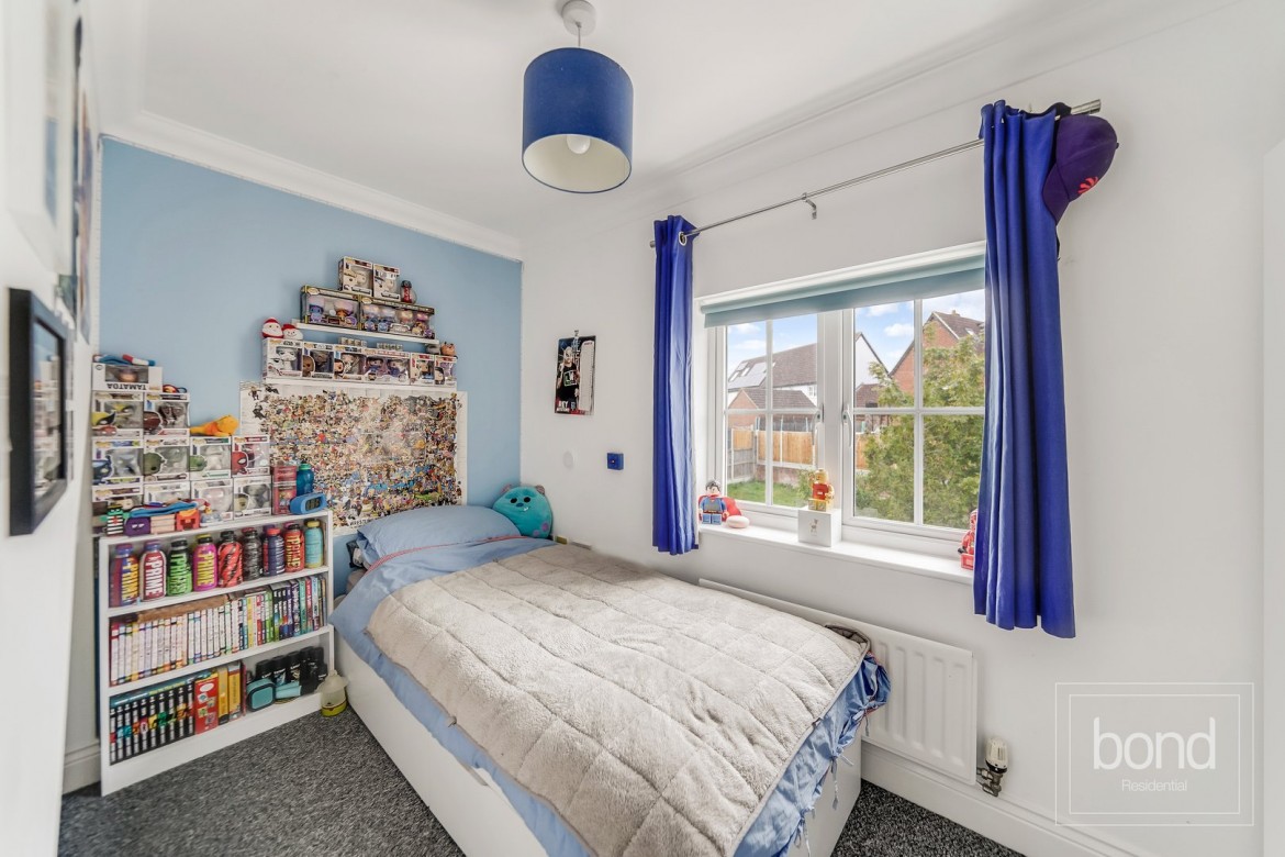 Images for Chancellor Park, Chelmsford, Essex EAID:3363689002 BID:1388407
