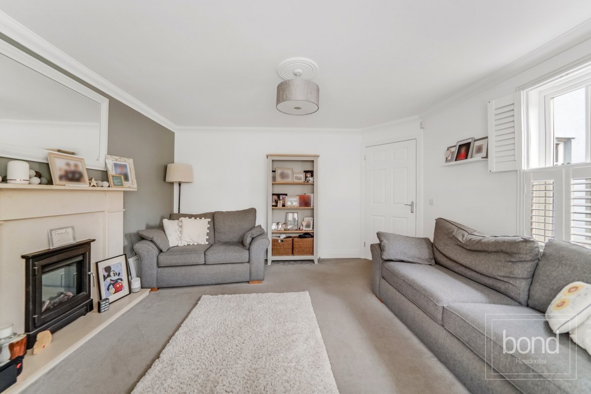 Images for Chancellor Park, Chelmsford, Essex EAID:3363689002 BID:1388407