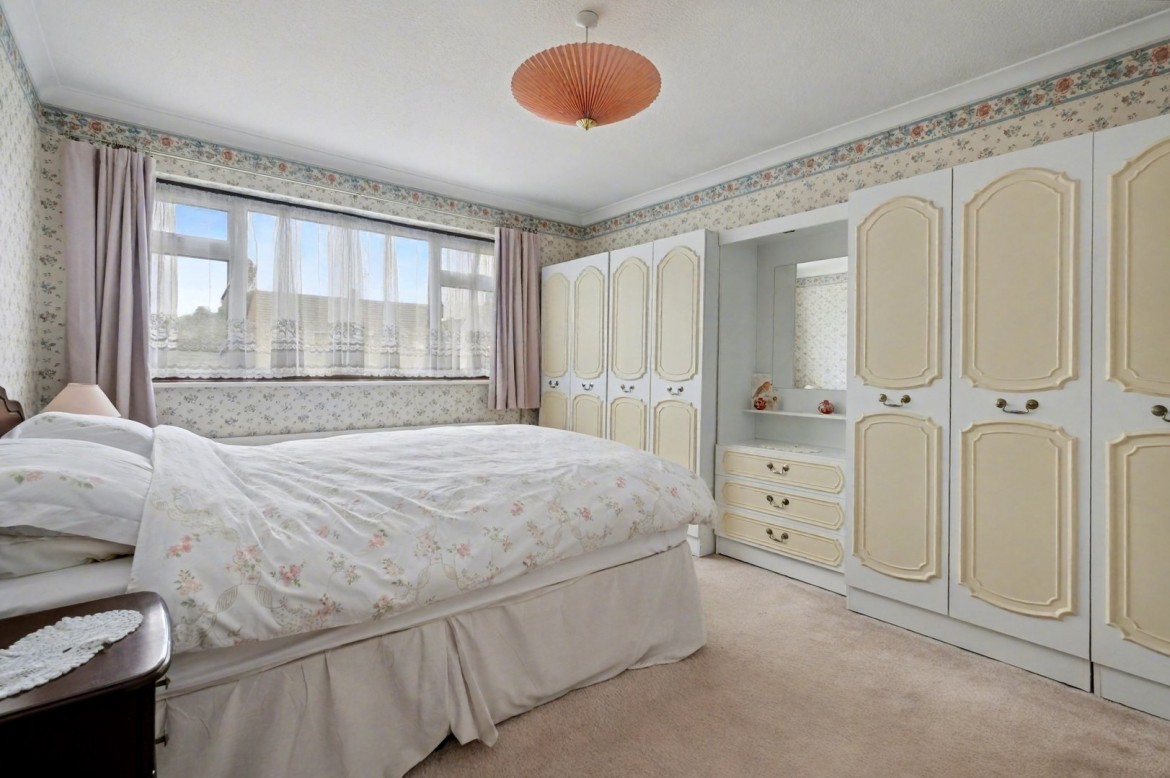 Images for Chichester Drive, Chelmsford, Essex EAID:3363689002 BID:1388407