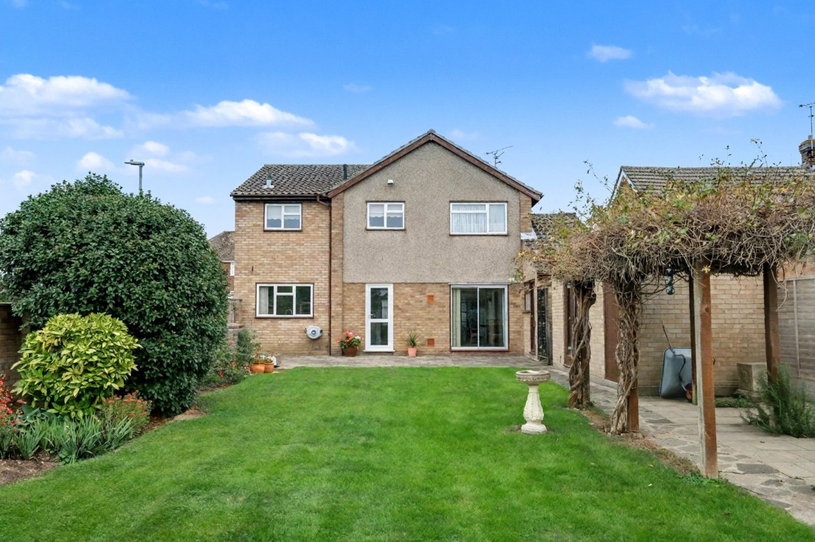 Images for Chichester Drive, Chelmsford, Essex EAID:3363689002 BID:1388407