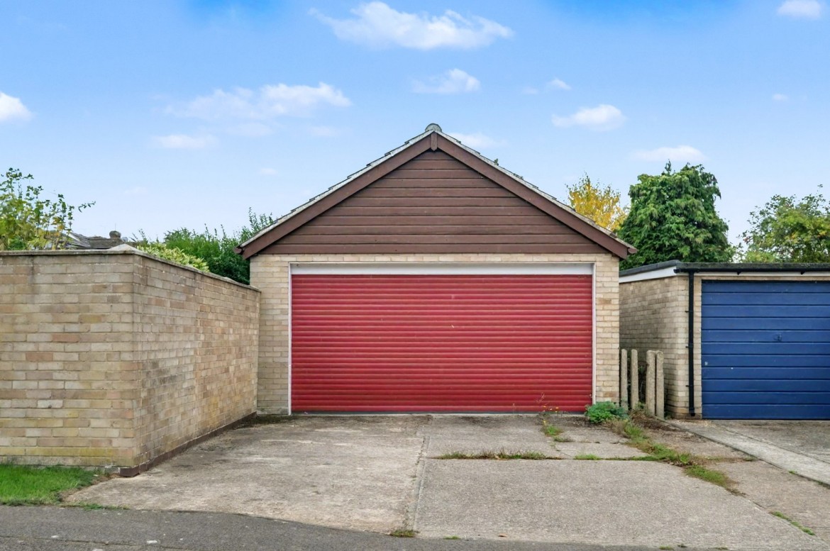 Images for Chichester Drive, Chelmsford, Essex EAID:3363689002 BID:1388407