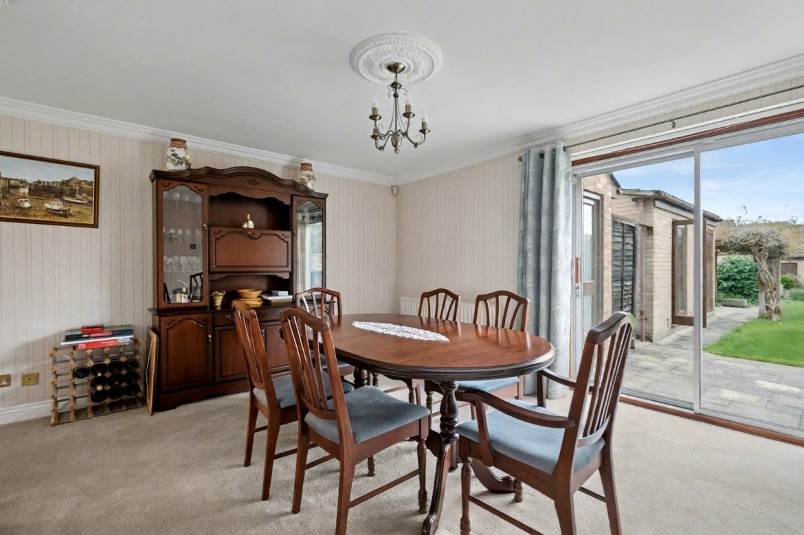 Images for Chichester Drive, Chelmsford, Essex EAID:3363689002 BID:1388407