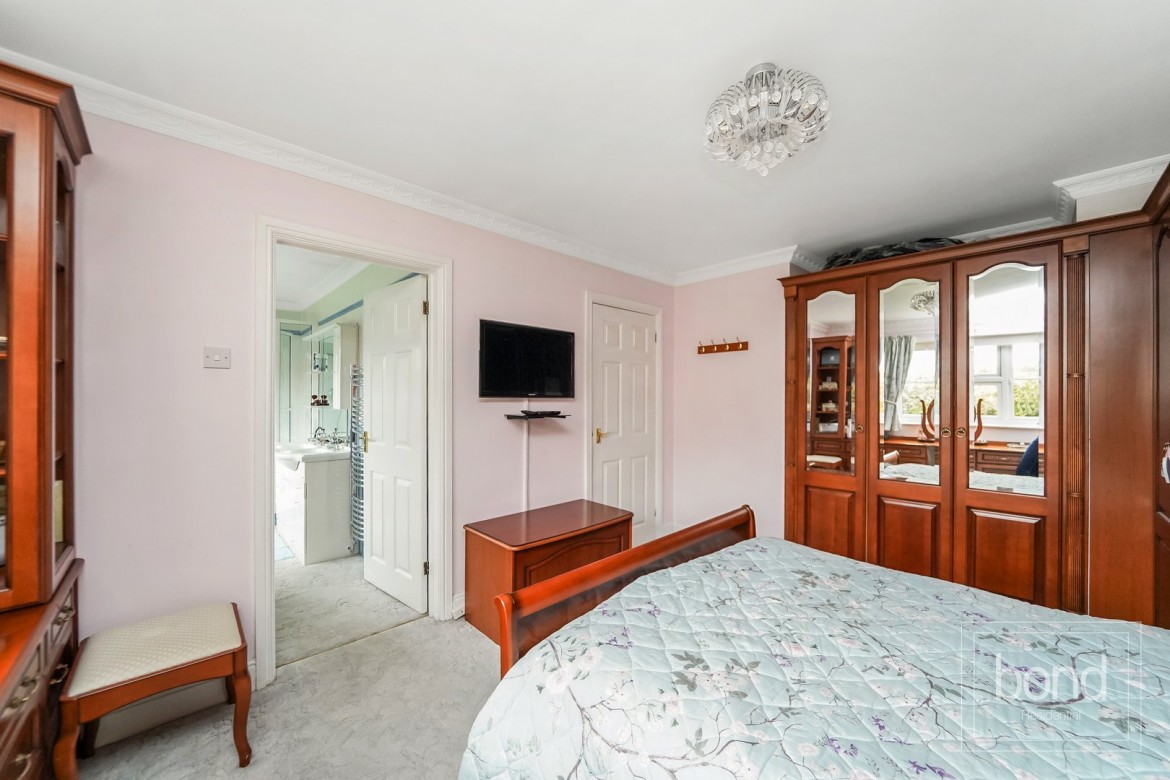 Images for Howe Green, Chelmsford, Essex EAID:3363689002 BID:7608502